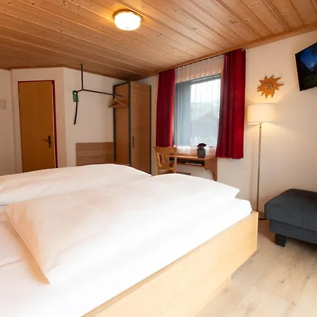 Hirschen - 3* גרינדלוולד