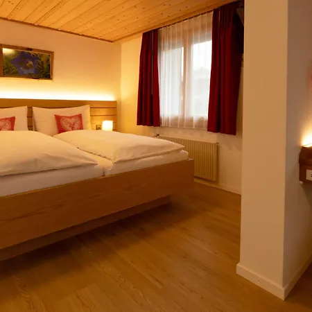 Szálloda Hirschen - 3*