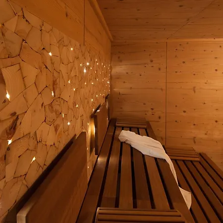 히르셴 - 3* 그린델발트