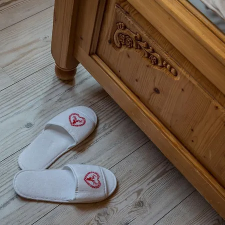 Szálloda Hirschen - 3*