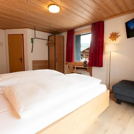 Hirschen - Szálloda 3*